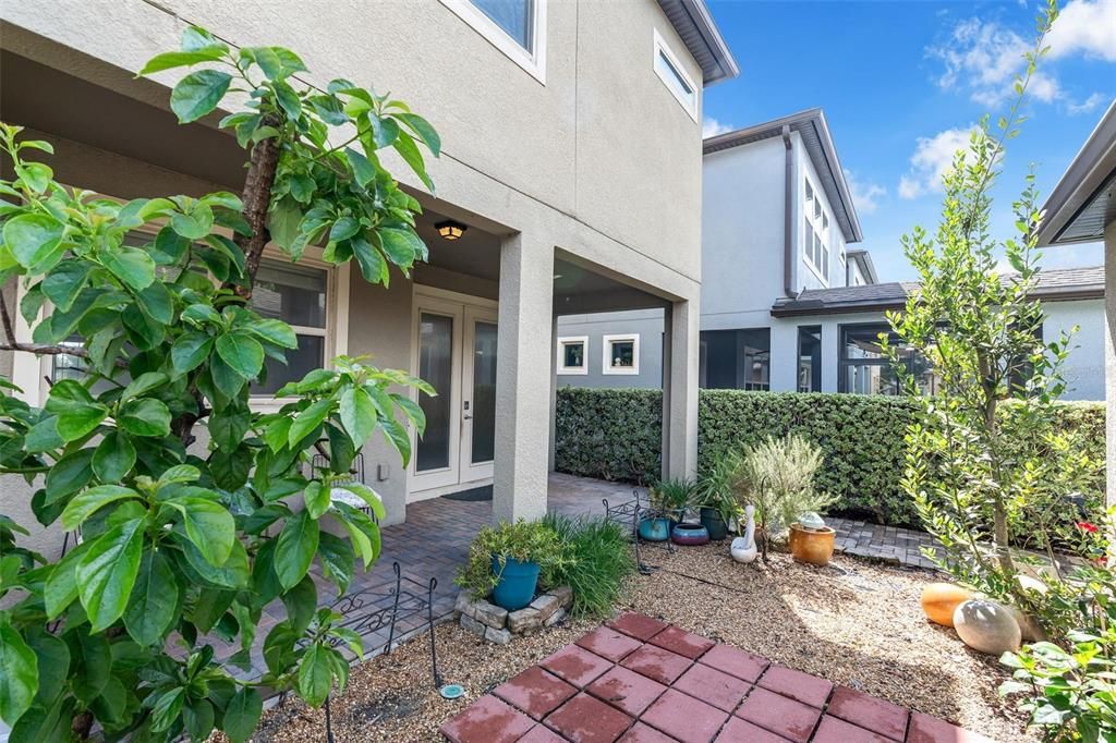 En Venta: $499,000 (3 camas, 2 baños, 1950 Pies cuadrados)