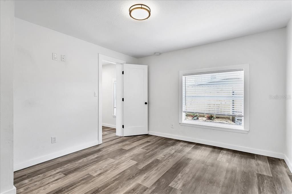 В аренду: $1,600 (2 спален, 1 ванн, 600 Квадратных фут)