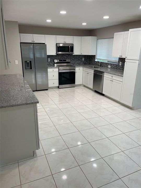 В аренду: $2,200 (3 спален, 2 ванн, 1176 Квадратных фут)