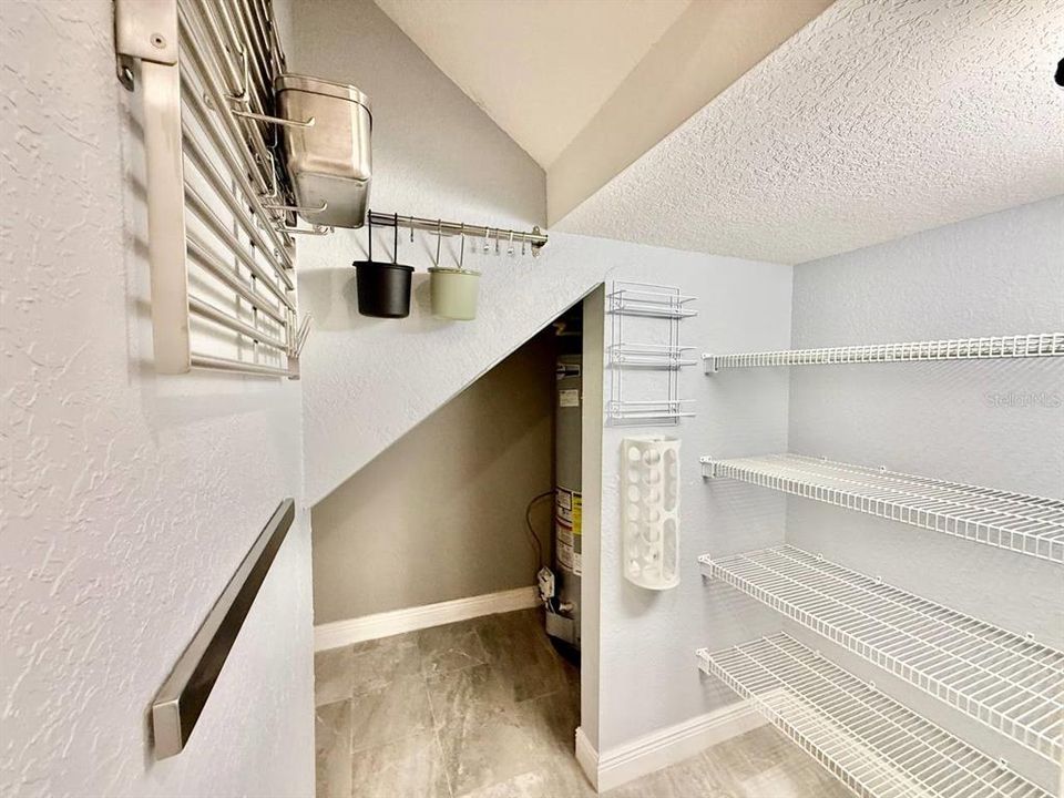 For Rent: $4,500 (3 beds, 2 baths, 1624 Square Feet)