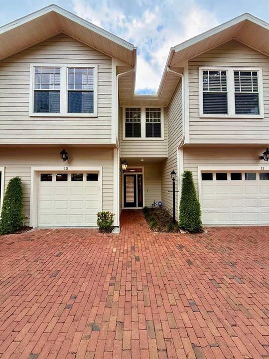 For Rent: $4,500 (3 beds, 2 baths, 1624 Square Feet)