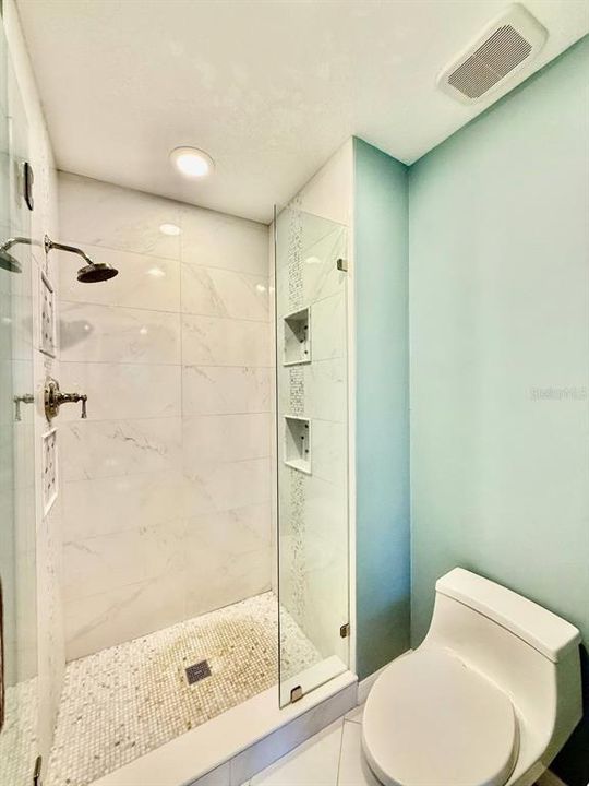 For Rent: $4,500 (3 beds, 2 baths, 1624 Square Feet)