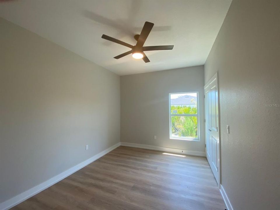 For Sale: $445,000 (6 beds, 0 baths, 2250 Square Feet)