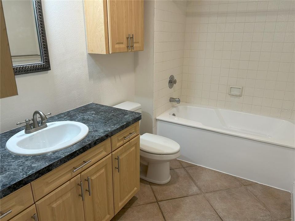В аренду: $2,750 (1 спален, 1 ванн, 1085 Квадратных фут)
