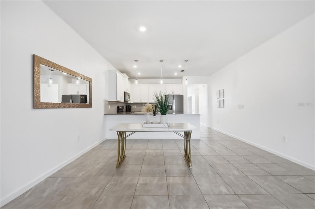 For Rent: $2,595 (3 beds, 2 baths, 1788 Square Feet)