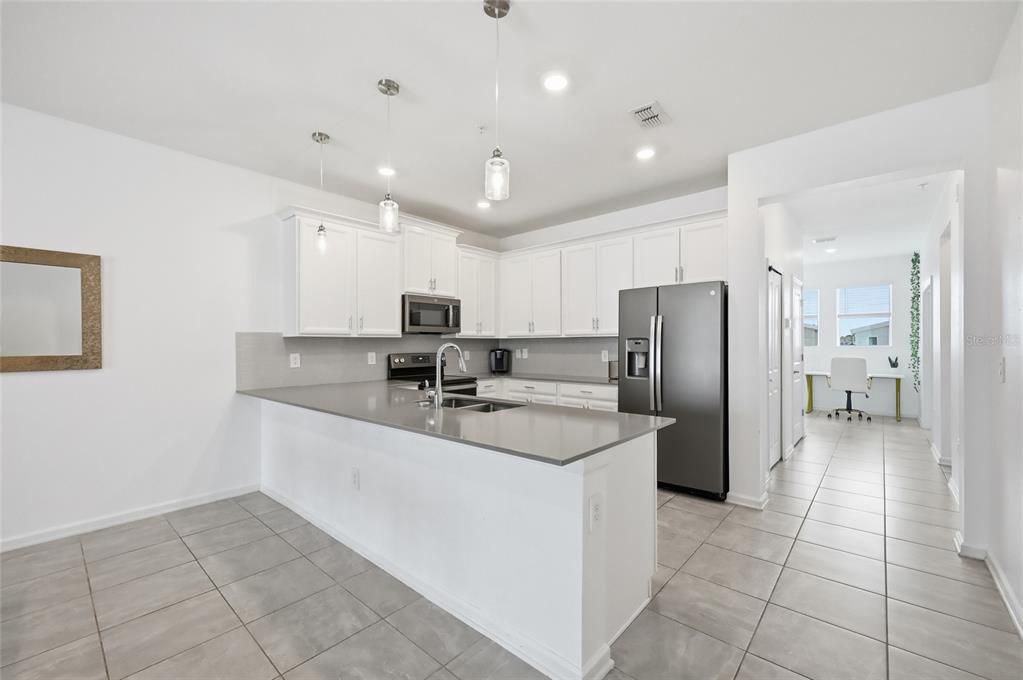 For Rent: $2,595 (3 beds, 2 baths, 1788 Square Feet)