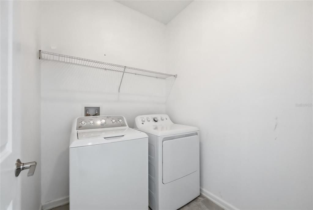 For Rent: $2,595 (3 beds, 2 baths, 1788 Square Feet)