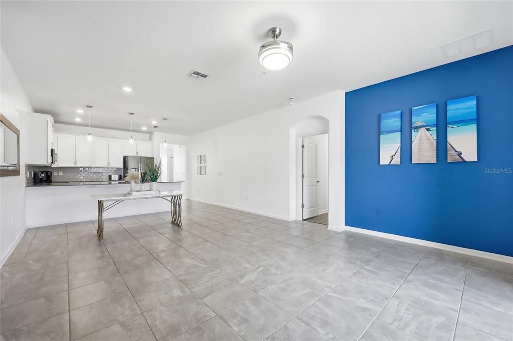 For Rent: $2,595 (3 beds, 2 baths, 1788 Square Feet)