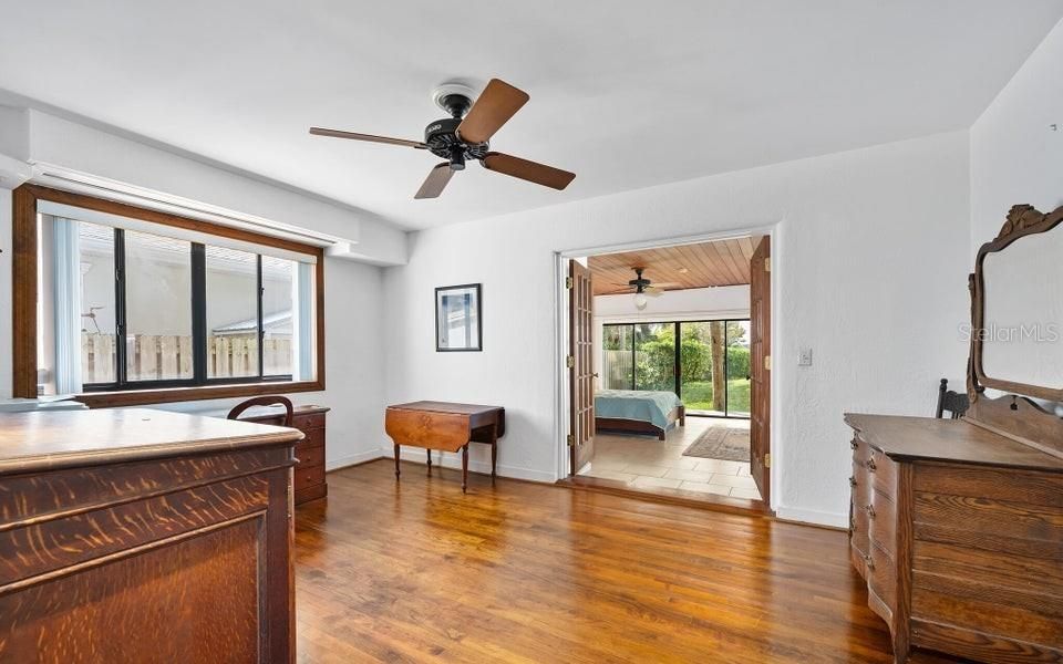 En Venta: $1,090,000 (3 camas, 2 baños, 3667 Pies cuadrados)
