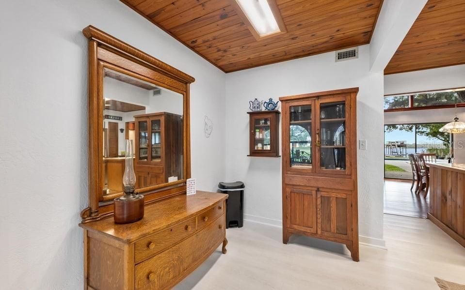 En Venta: $1,090,000 (3 camas, 2 baños, 3667 Pies cuadrados)