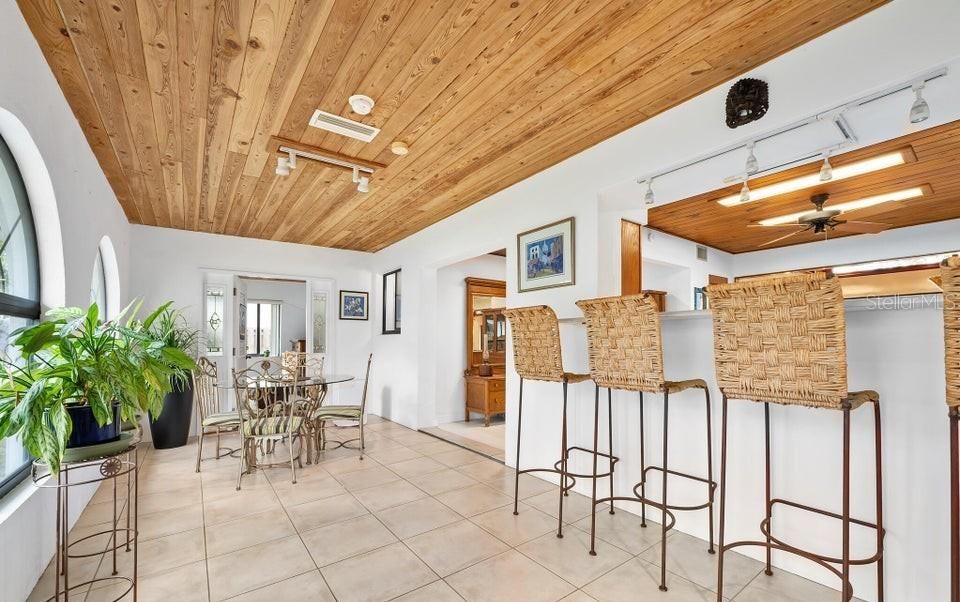 En Venta: $1,090,000 (3 camas, 2 baños, 3667 Pies cuadrados)