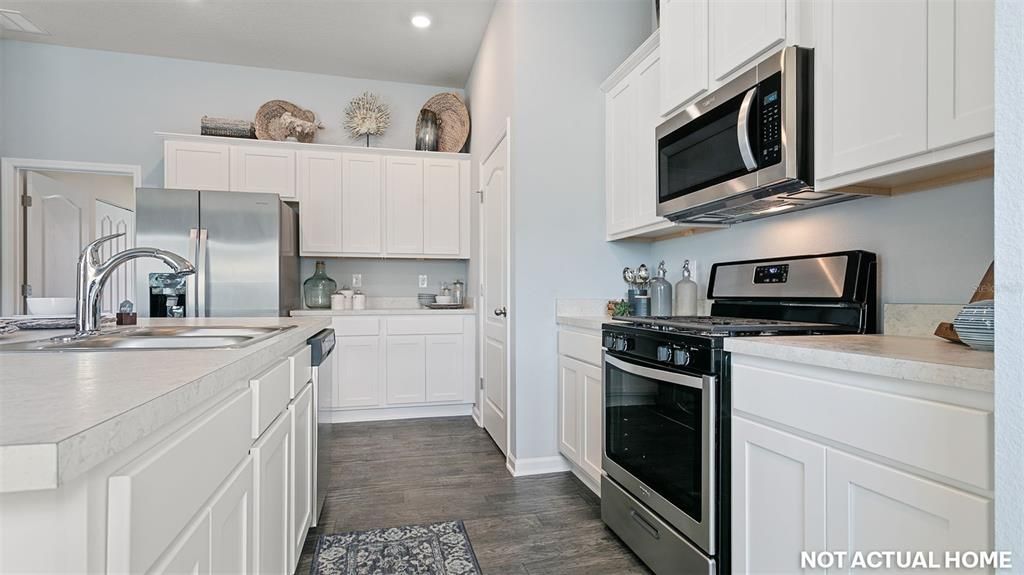 For Sale: $337,395 (4 beds, 2 baths, 1778 Square Feet)