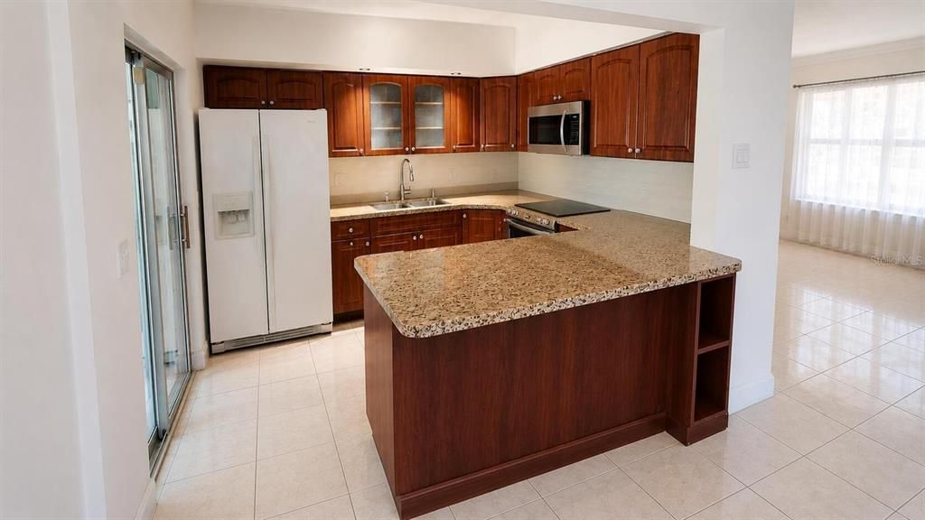 На продажу: $542,999 (3 спален, 3 ванн, 1543 Квадратных фут)
