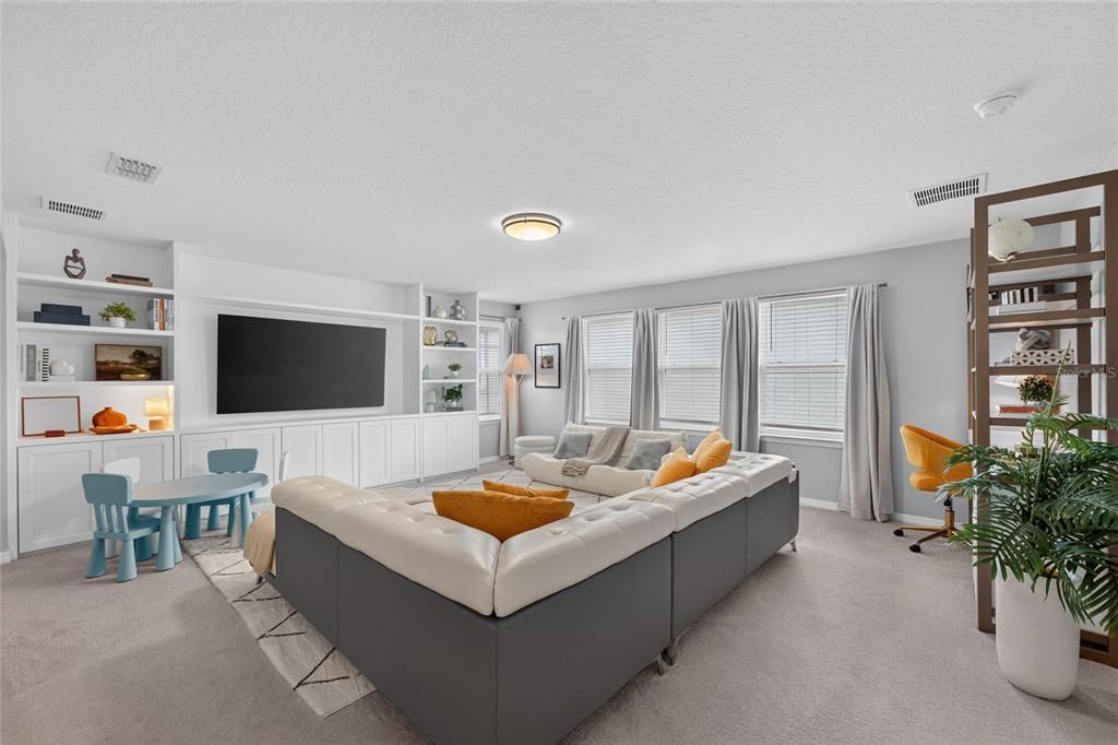 For Sale: $1,350,000 (4 beds, 3 baths, 3964 Square Feet)