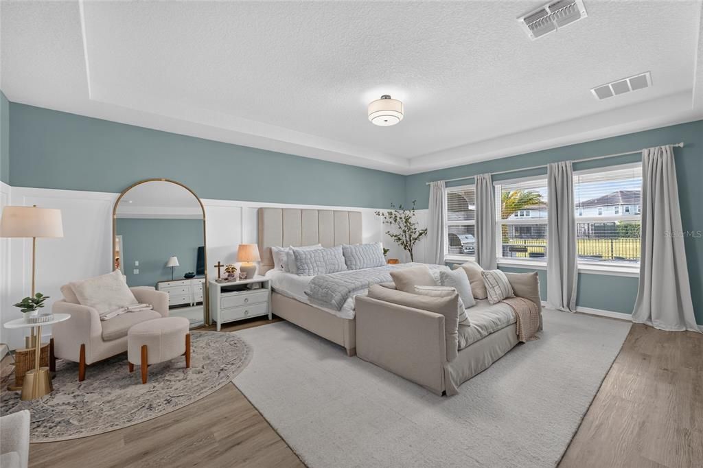 For Sale: $1,350,000 (4 beds, 3 baths, 3964 Square Feet)