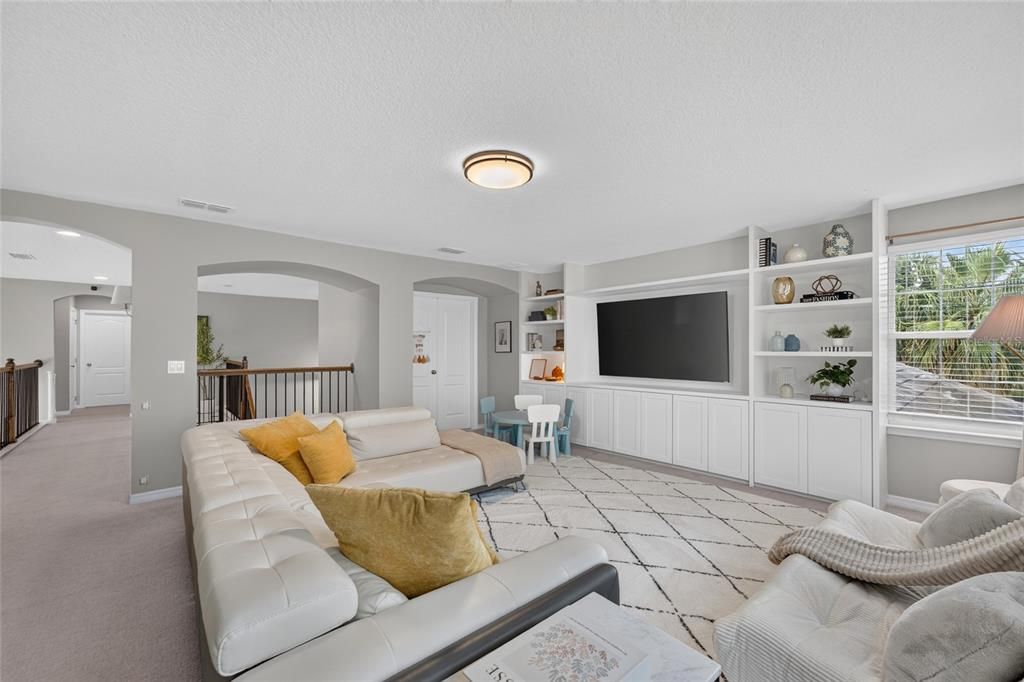 For Sale: $1,350,000 (4 beds, 3 baths, 3964 Square Feet)