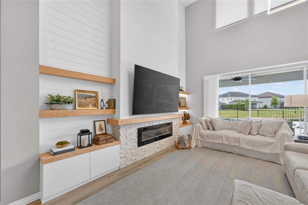 For Sale: $1,350,000 (4 beds, 3 baths, 3964 Square Feet)