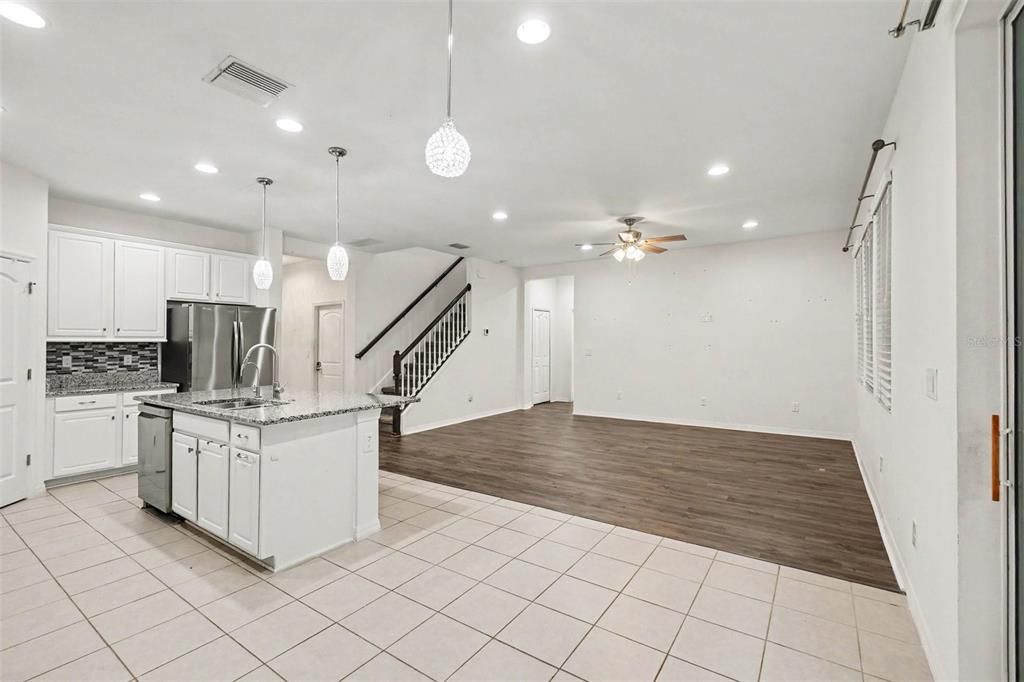 For Sale: $410,000 (4 beds, 3 baths, 2606 Square Feet)