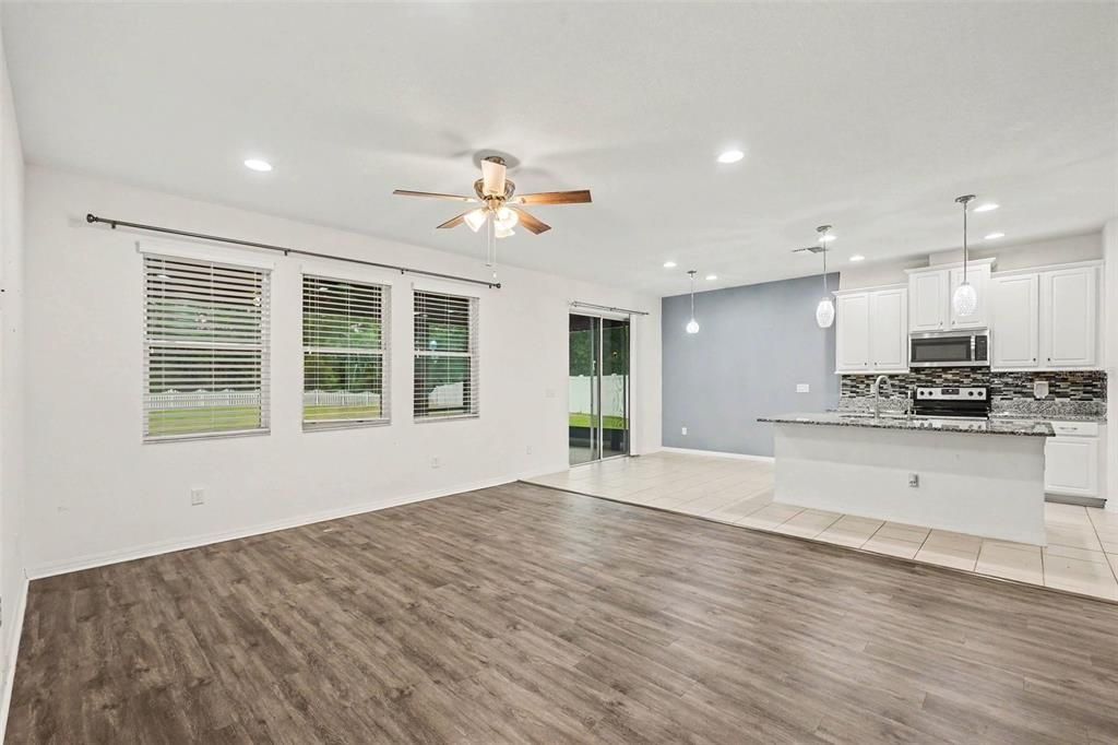 For Sale: $410,000 (4 beds, 3 baths, 2606 Square Feet)