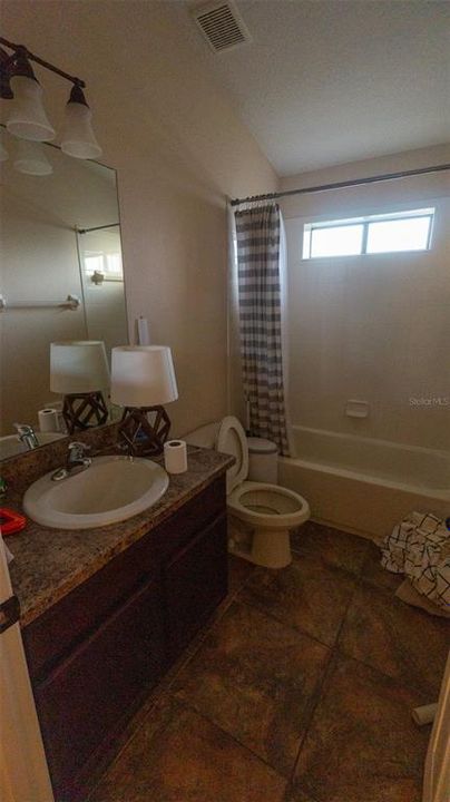 En Venta: $350,000 (6 camas, 4 baños, 3260 Pies cuadrados)