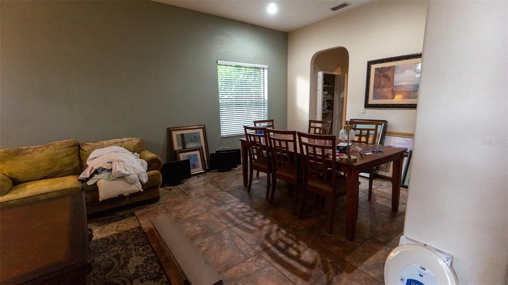 En Venta: $350,000 (6 camas, 4 baños, 3260 Pies cuadrados)