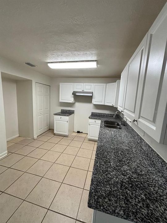 For Rent: $1,550 (3 beds, 2 baths, 1352 Square Feet)
