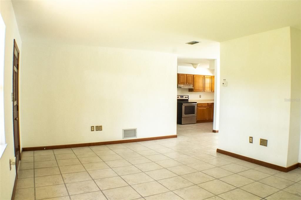 For Sale: $395,000 (3 beds, 2 baths, 1624 Square Feet)