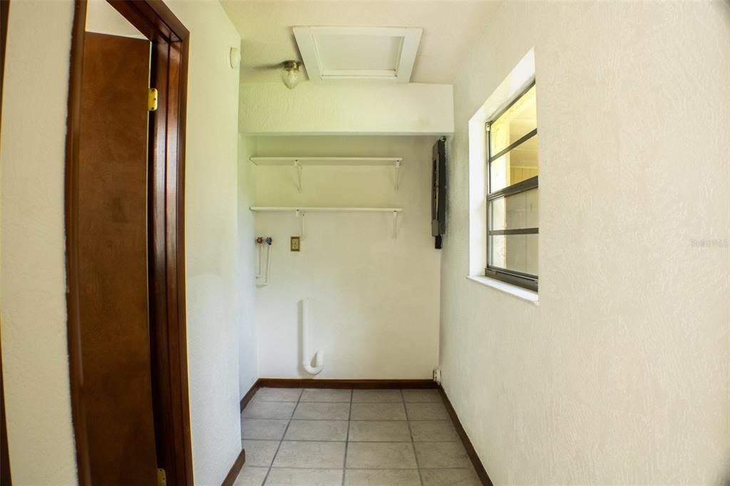 For Sale: $395,000 (3 beds, 2 baths, 1624 Square Feet)