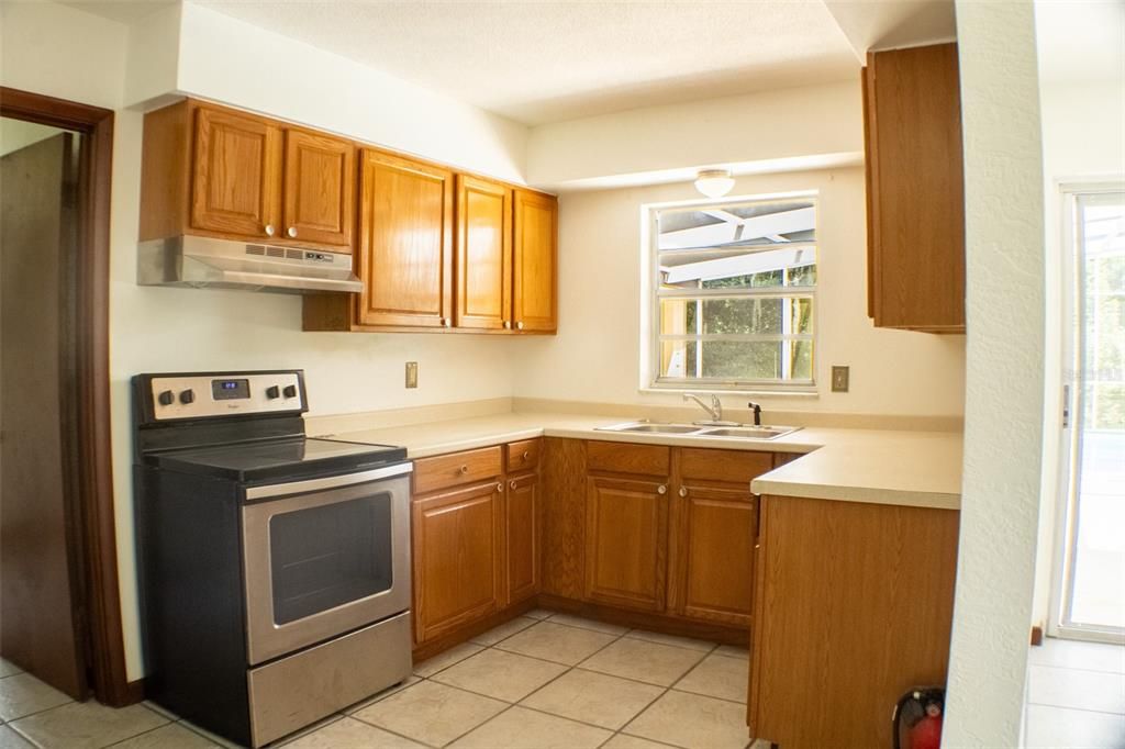 For Sale: $395,000 (3 beds, 2 baths, 1624 Square Feet)