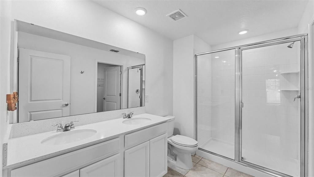 For Sale: $298,000 (3 beds, 2 baths, 1560 Square Feet)