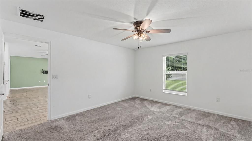 For Sale: $298,000 (3 beds, 2 baths, 1560 Square Feet)