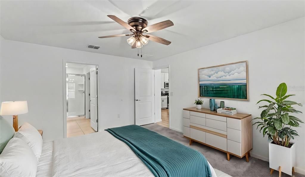 For Sale: $298,000 (3 beds, 2 baths, 1560 Square Feet)