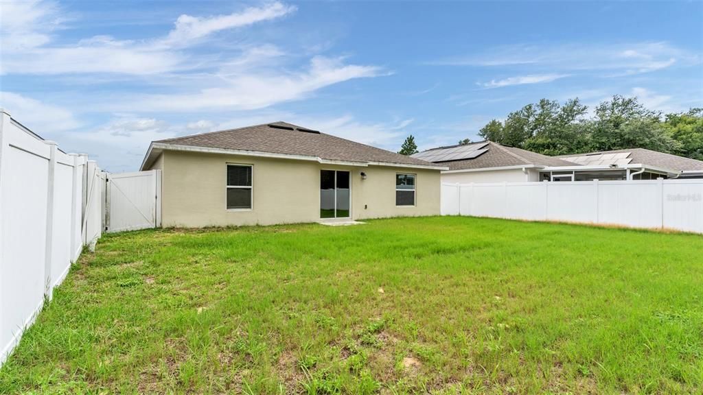 For Sale: $298,000 (3 beds, 2 baths, 1560 Square Feet)