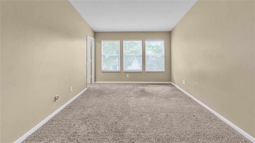 For Sale: $335,000 (3 beds, 2 baths, 1682 Square Feet)