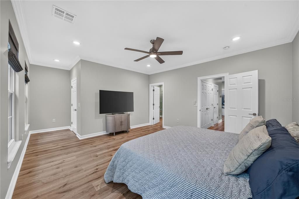 For Sale: $979,000 (4 beds, 3 baths, 2801 Square Feet)