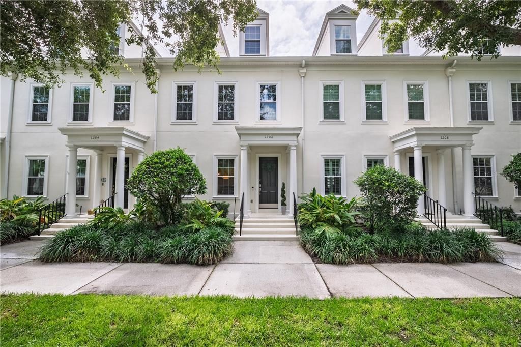 For Sale: $979,000 (4 beds, 3 baths, 2801 Square Feet)