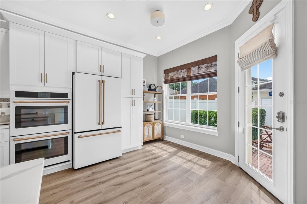 For Sale: $979,000 (4 beds, 3 baths, 2801 Square Feet)
