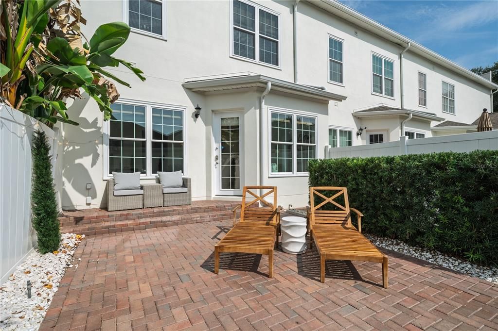 For Sale: $979,000 (4 beds, 3 baths, 2801 Square Feet)