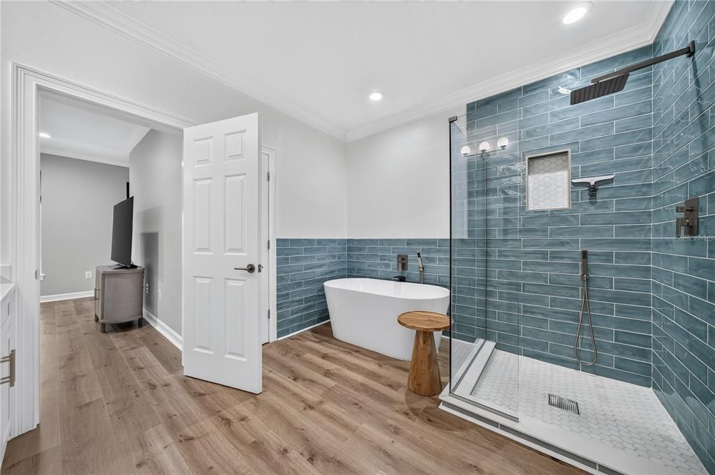 For Sale: $979,000 (4 beds, 3 baths, 2801 Square Feet)