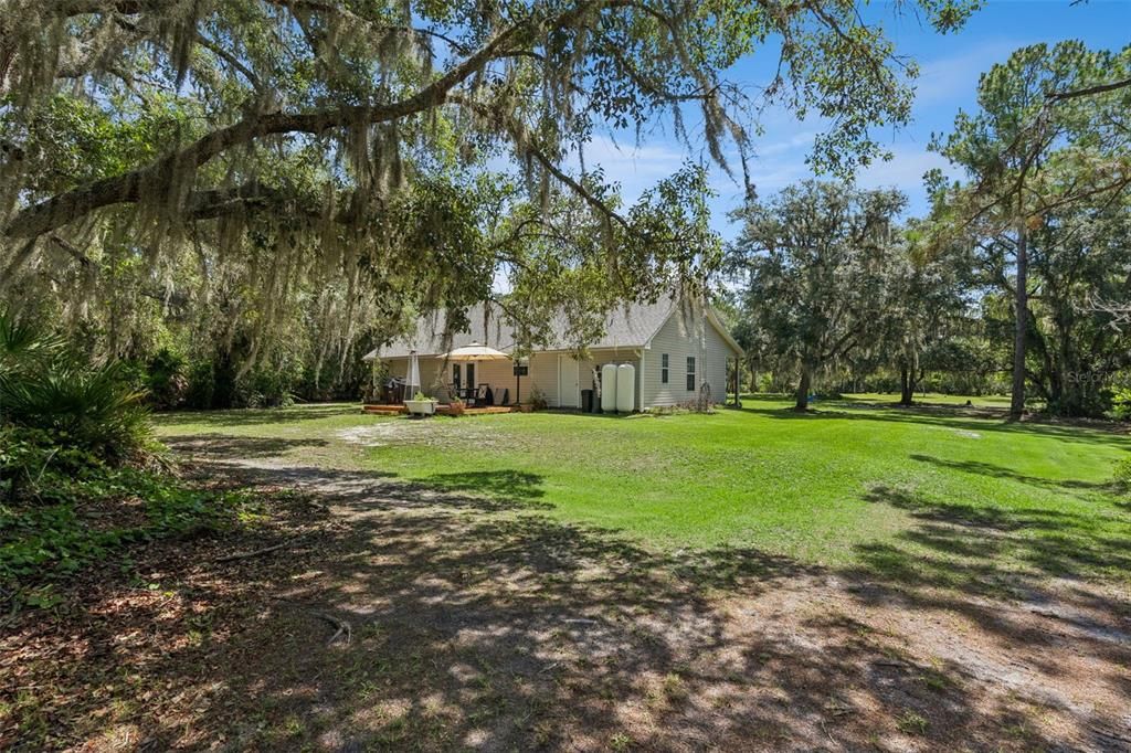 En Venta: $650,000 (4 camas, 2 baños, 1612 Pies cuadrados)