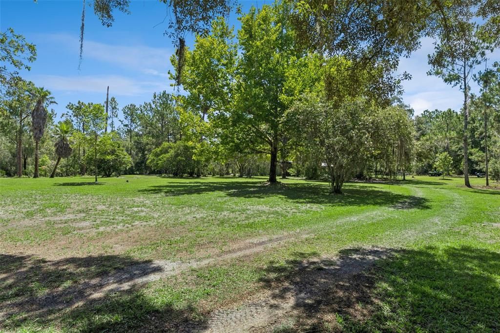 En Venta: $650,000 (4 camas, 2 baños, 1612 Pies cuadrados)