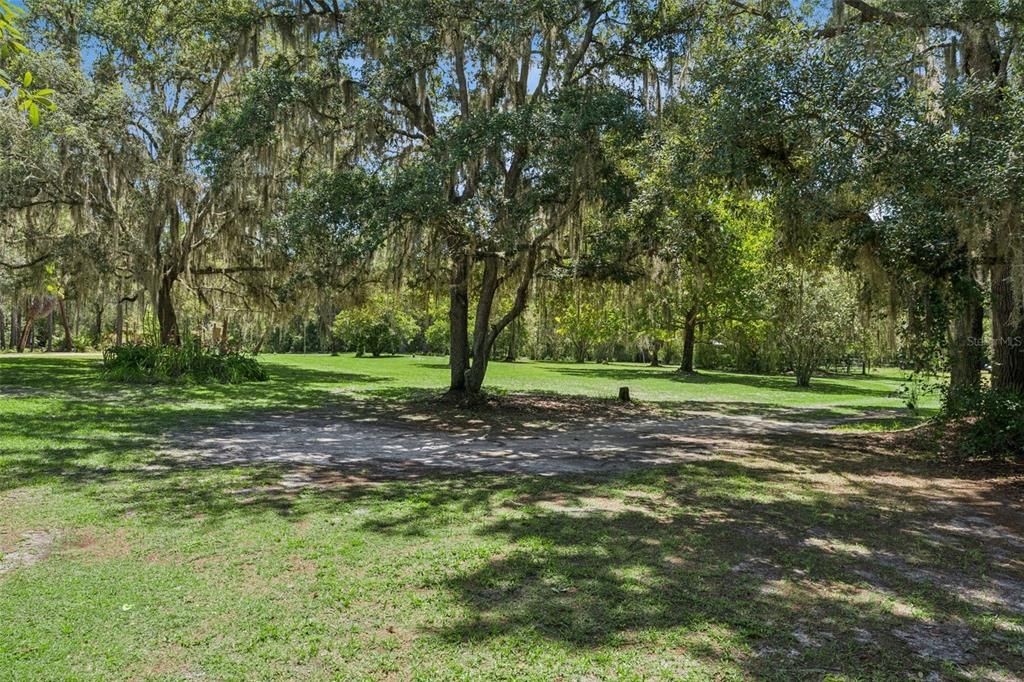 En Venta: $650,000 (4 camas, 2 baños, 1612 Pies cuadrados)