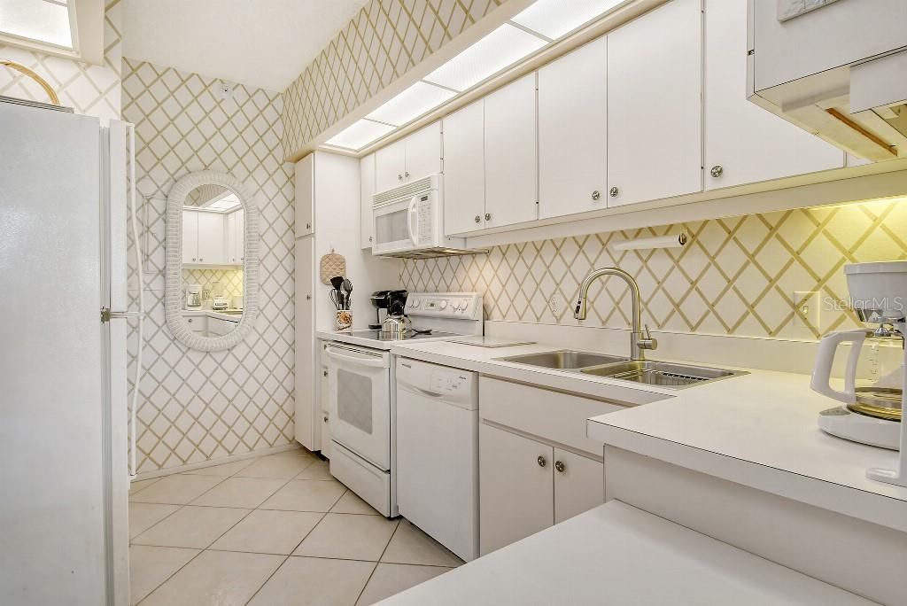 En Venta: $515,000 (2 camas, 2 baños, 933 Pies cuadrados)