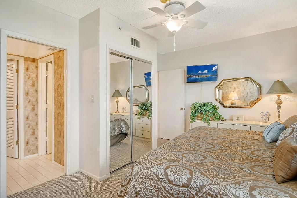 En Venta: $515,000 (2 camas, 2 baños, 933 Pies cuadrados)