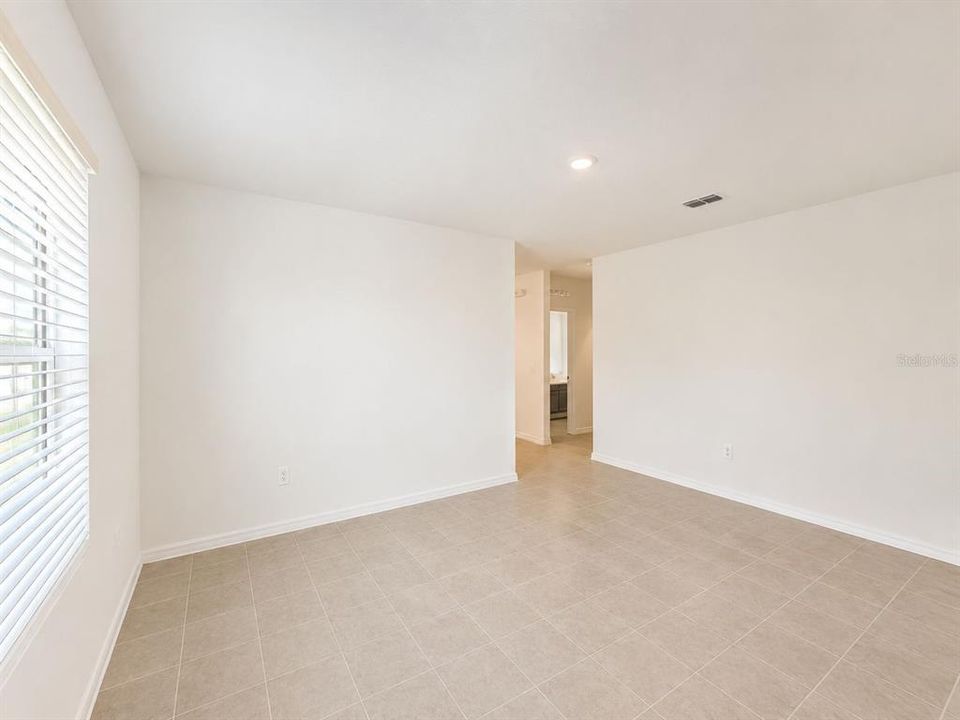 В аренду: $2,350 (3 спален, 2 ванн, 1608 Квадратных фут)