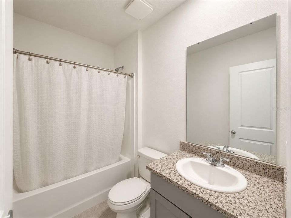 В аренду: $2,350 (3 спален, 2 ванн, 1608 Квадратных фут)