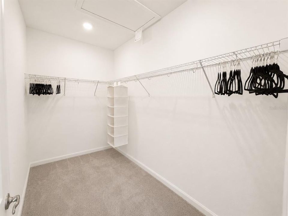 В аренду: $2,350 (3 спален, 2 ванн, 1608 Квадратных фут)