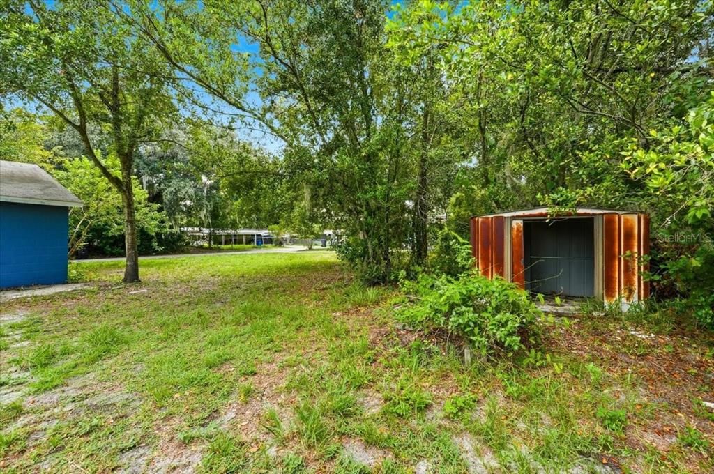 На продажу: $174,900 (2 спален, 1 ванн, 748 Квадратных фут)