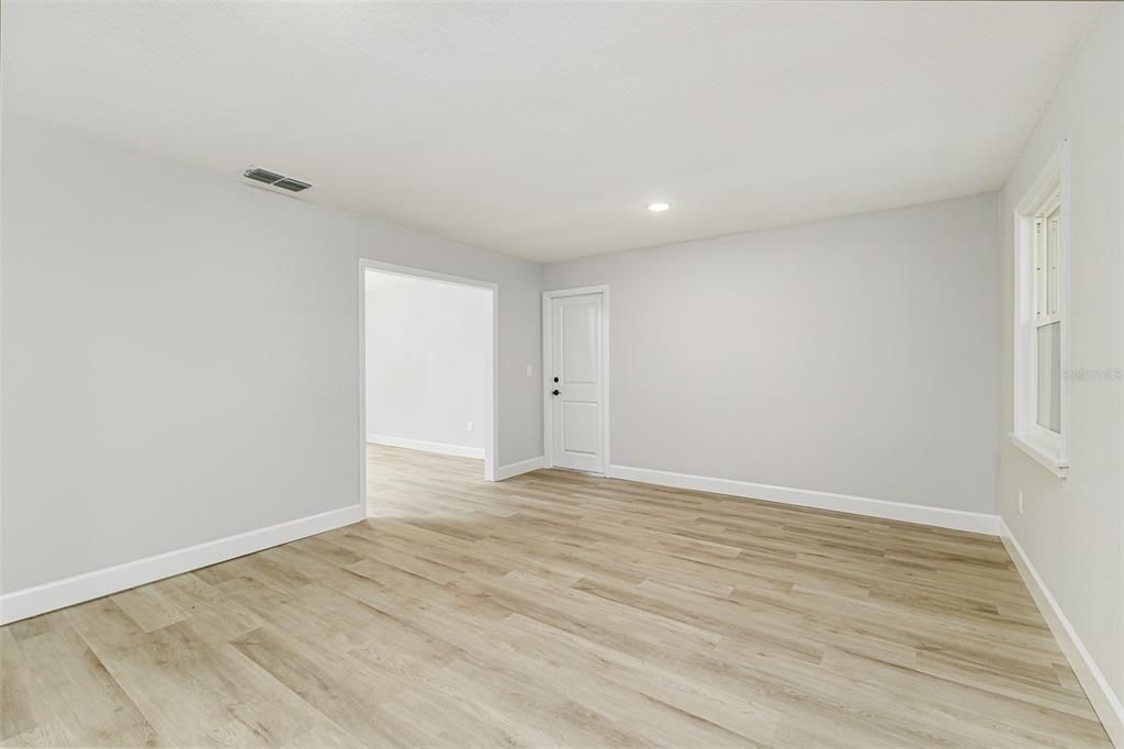 For Sale: $524,950 (5 beds, 3 baths, 2715 Square Feet)