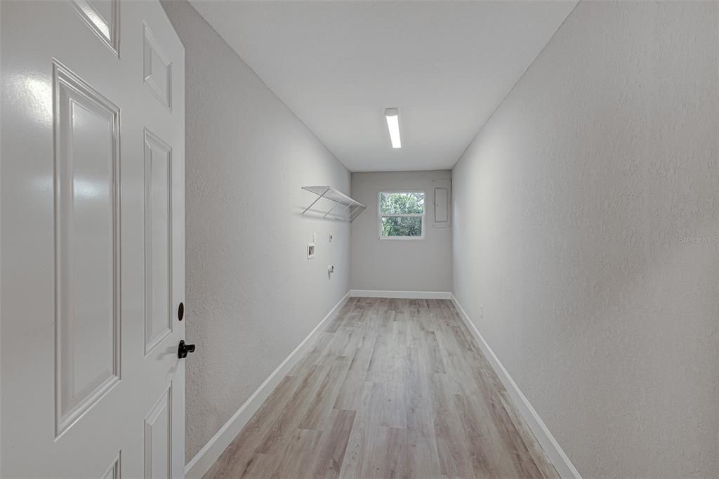 For Sale: $524,950 (5 beds, 3 baths, 2715 Square Feet)